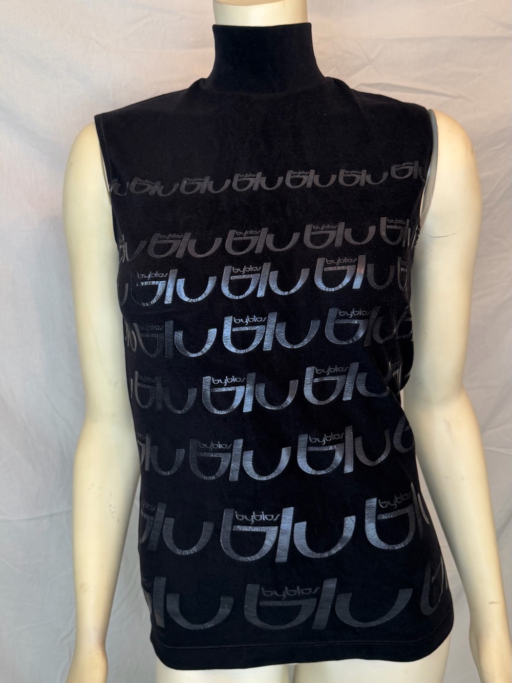 Byblos Black Sleeveless Mock Neck Logo-Print Top